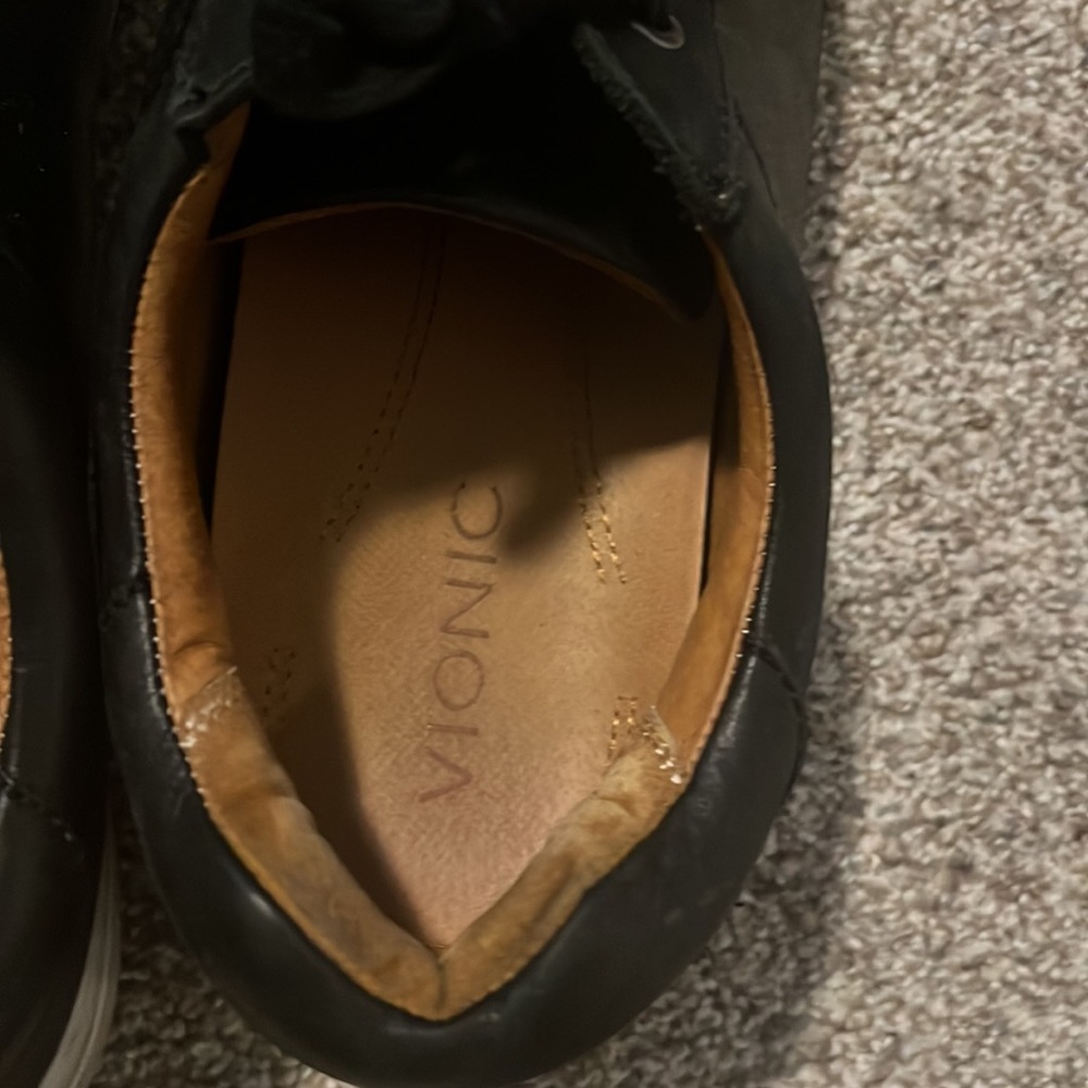Vionic sneakers - Picture 3 of 3